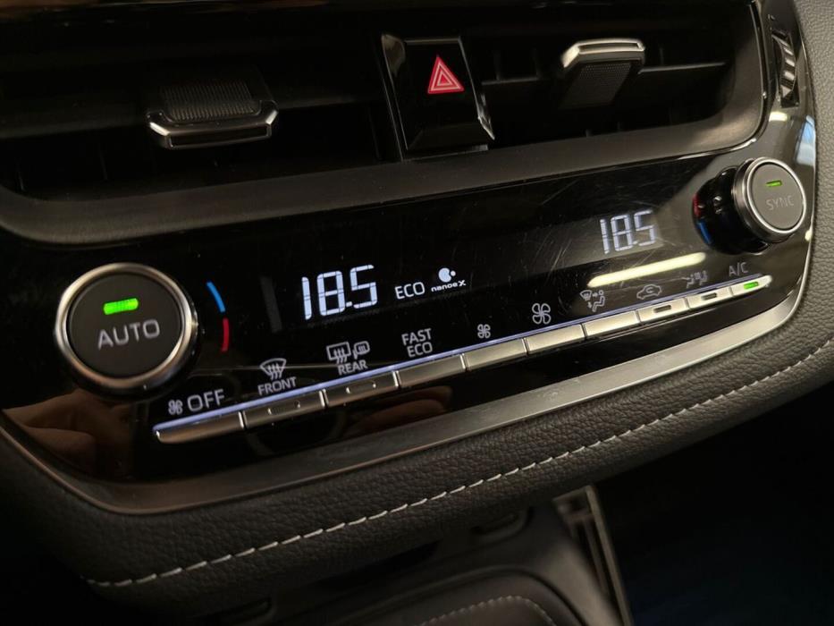 TOYOTA Corolla 2026