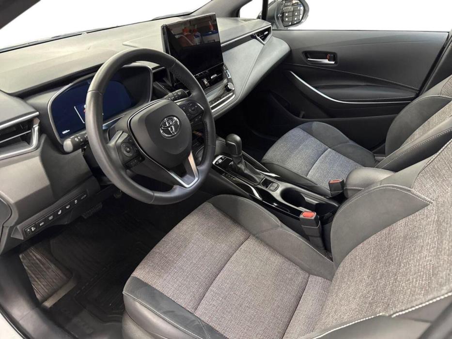TOYOTA Corolla 2026