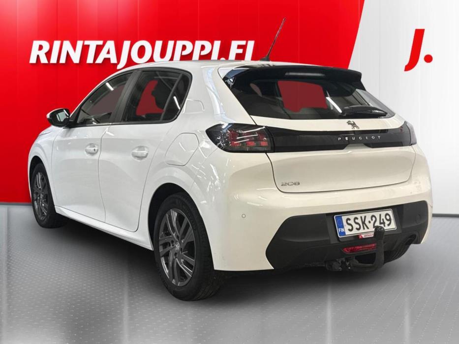 PEUGEOT 208 2021