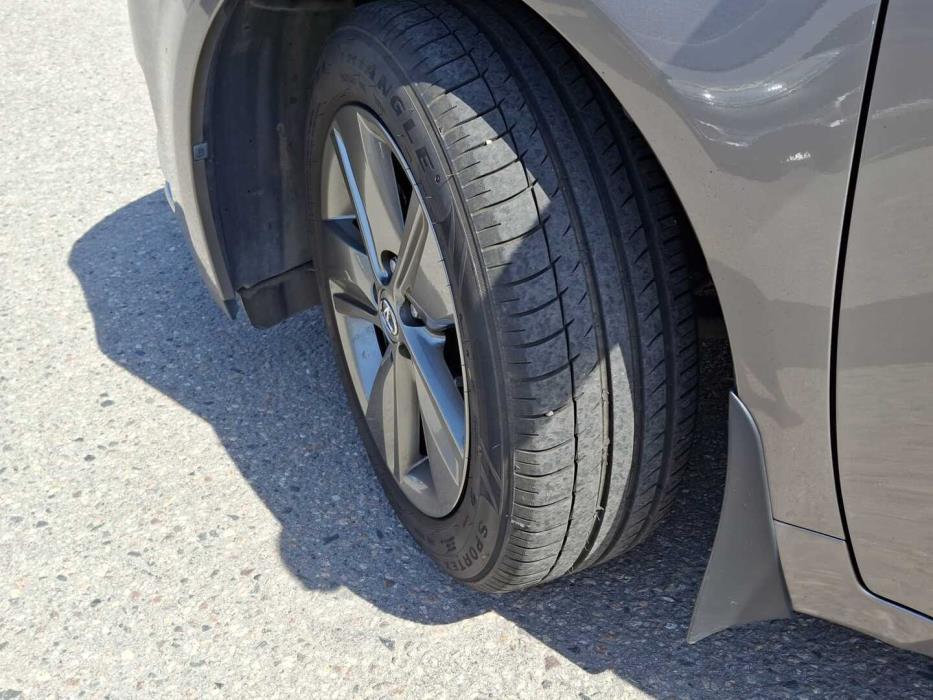 TOYOTA Avensis 2015