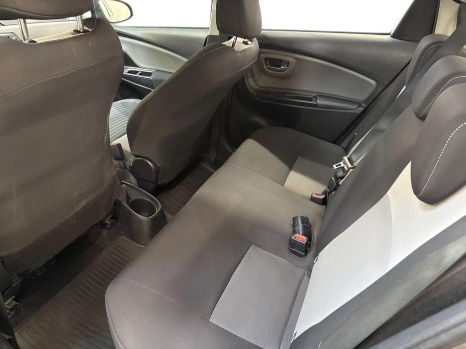 TOYOTA Yaris 2019
