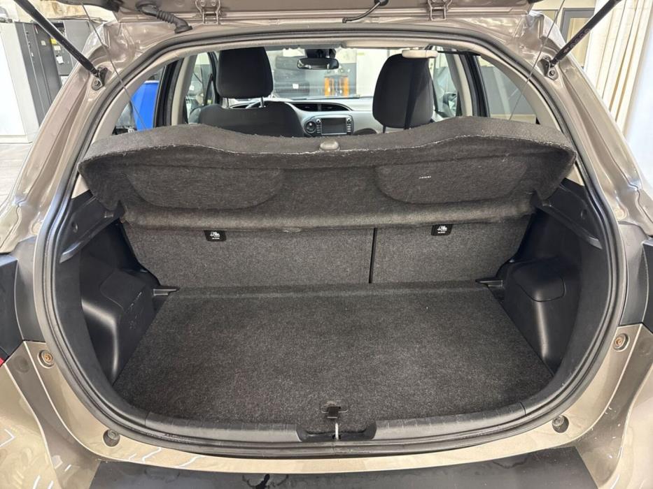 TOYOTA Yaris 2019