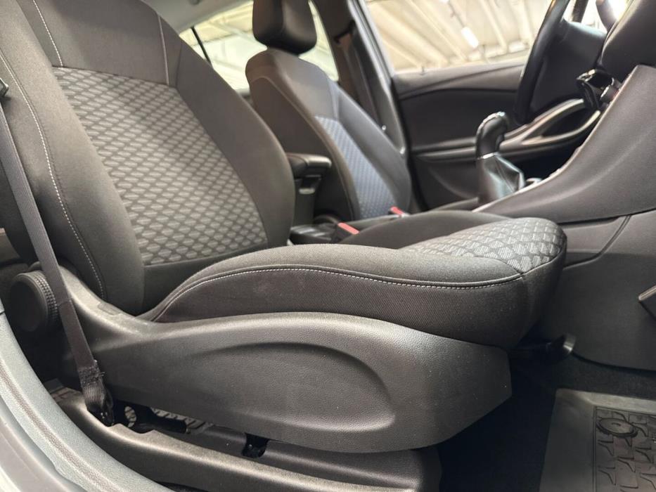 OPEL Astra 2021