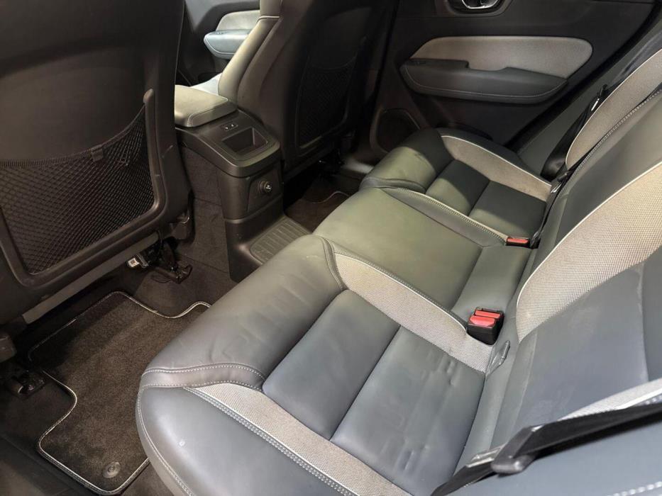 VOLVO XC60 2020