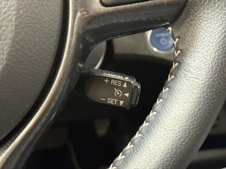 TOYOTA Yaris 2019