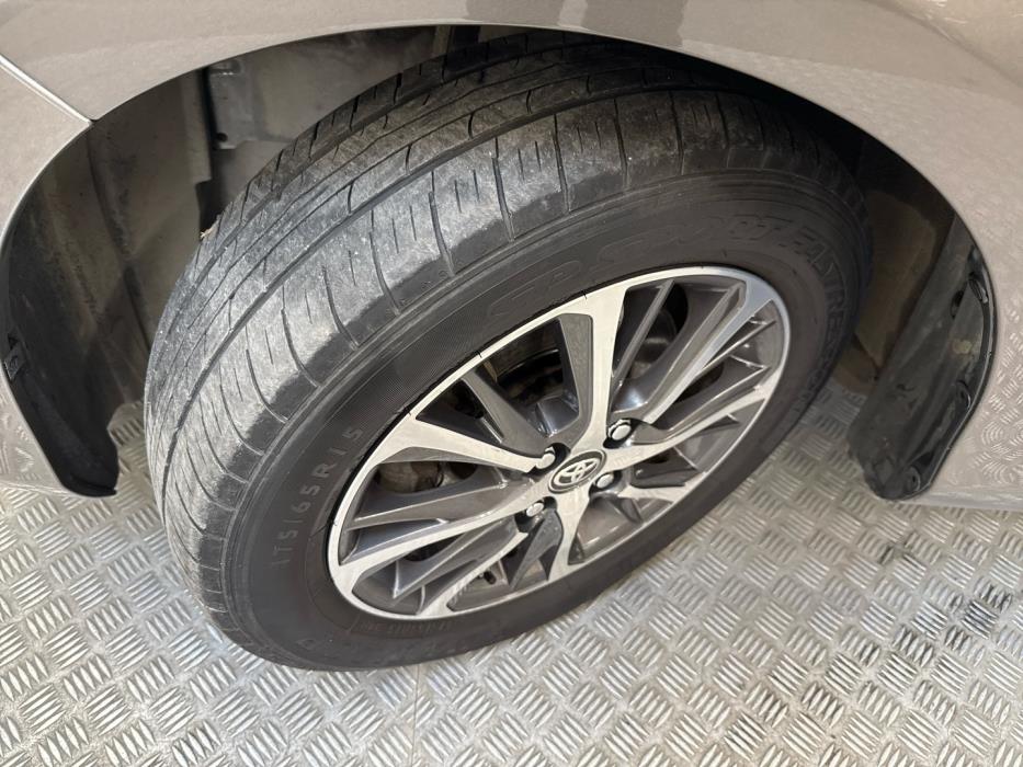TOYOTA Yaris 2019