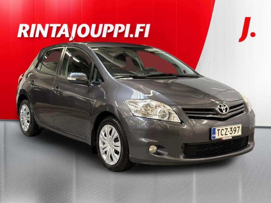 TOYOTA Auris 2010