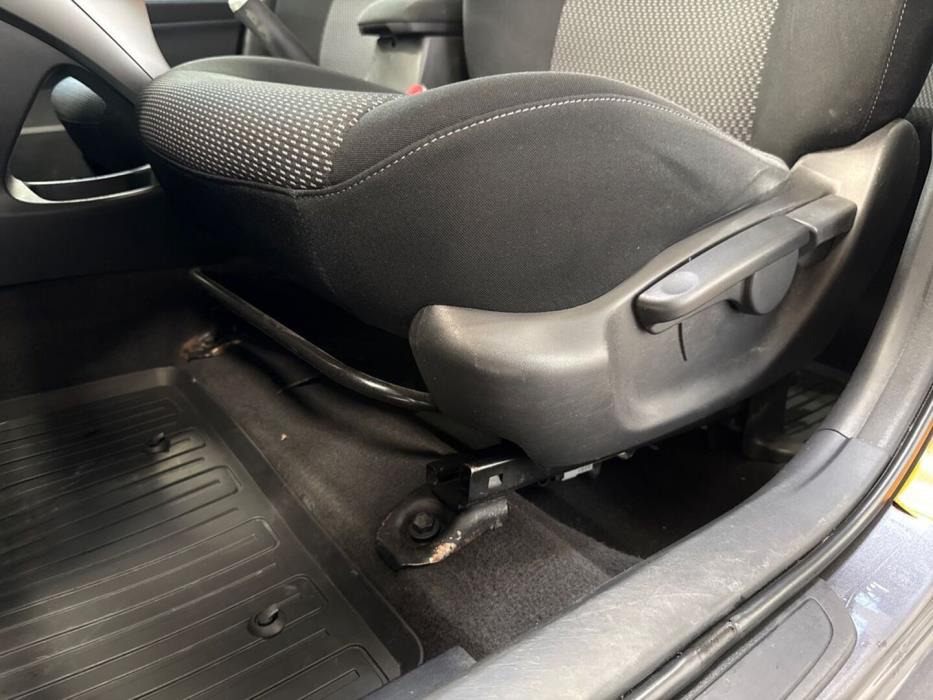 TOYOTA Auris 2010