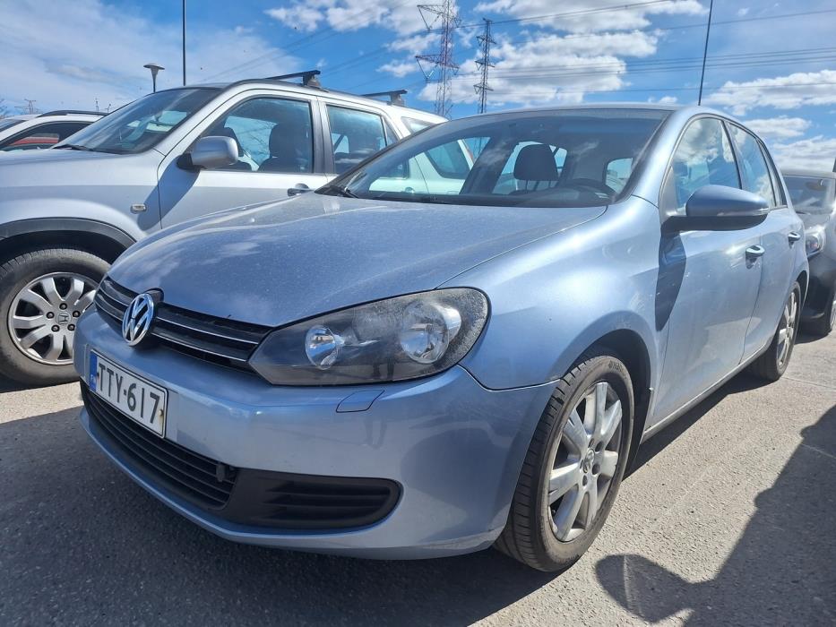 VOLKSWAGEN Golf 2009