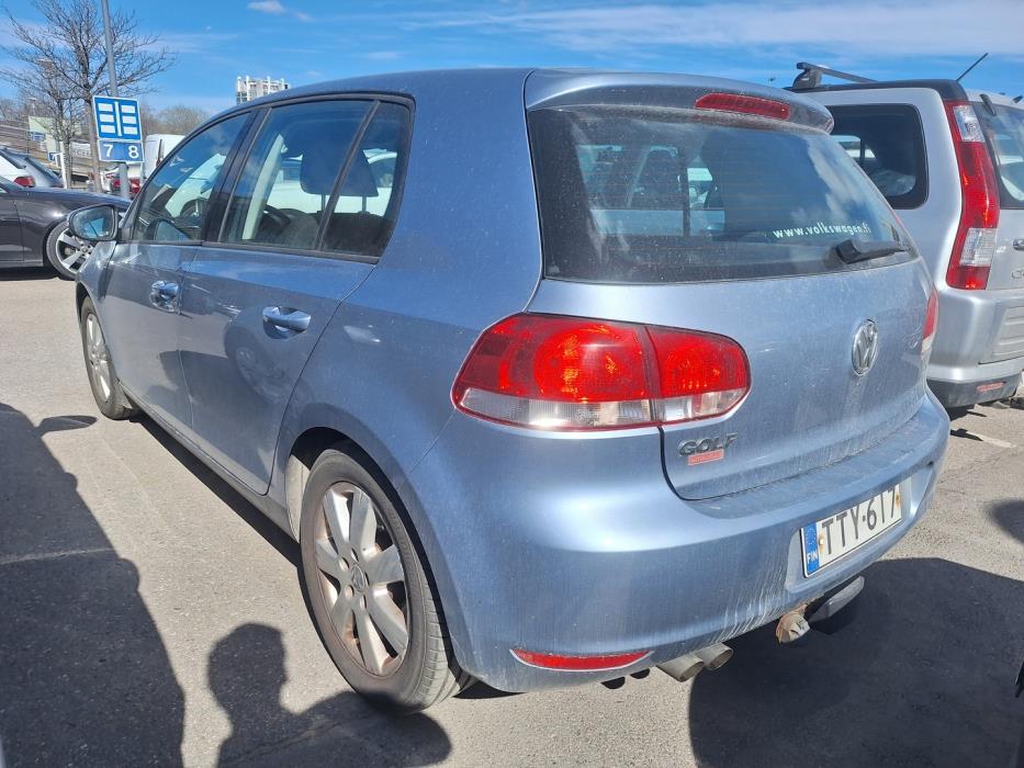 VOLKSWAGEN Golf 2009