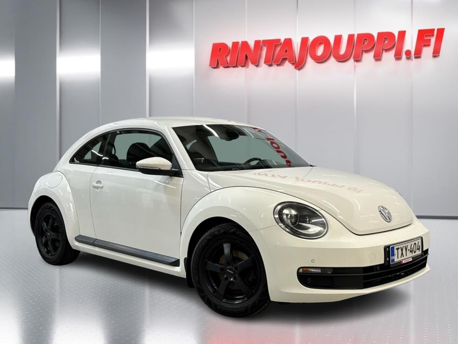 VOLKSWAGEN Beetle 2012