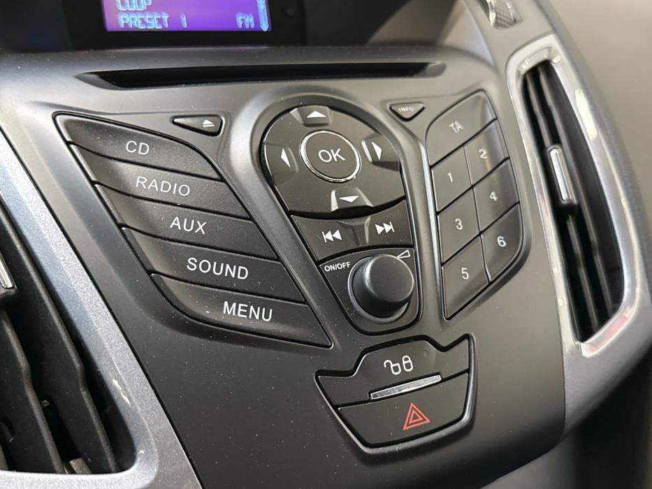 FORD Focus 2012