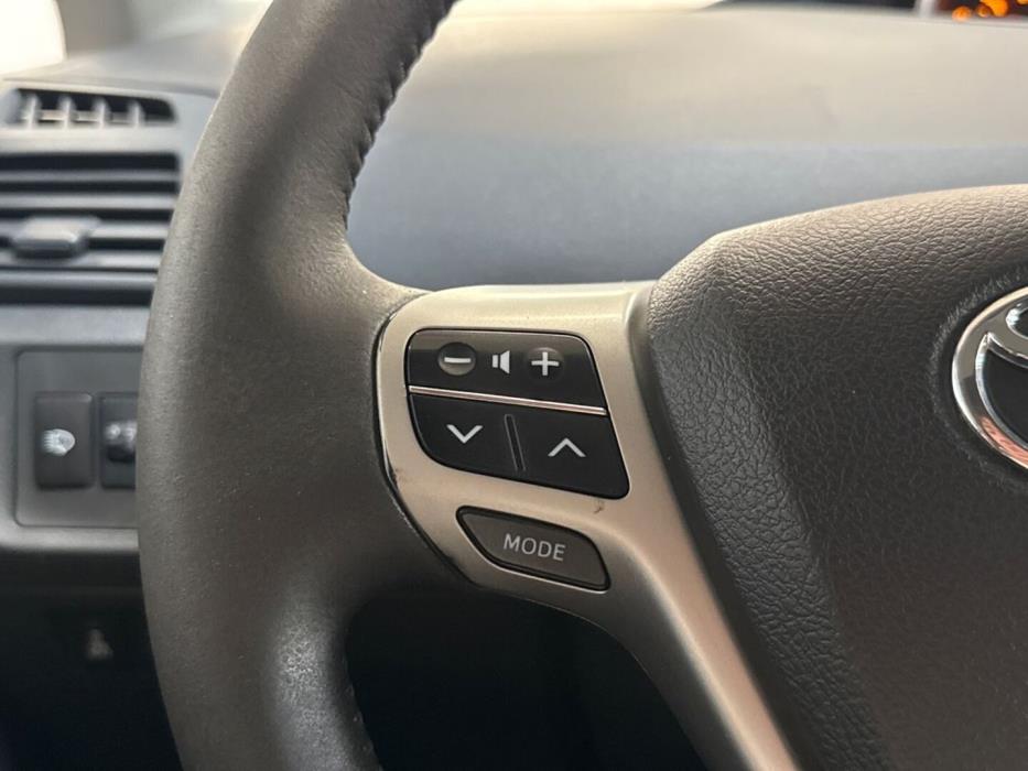 TOYOTA Verso 2012