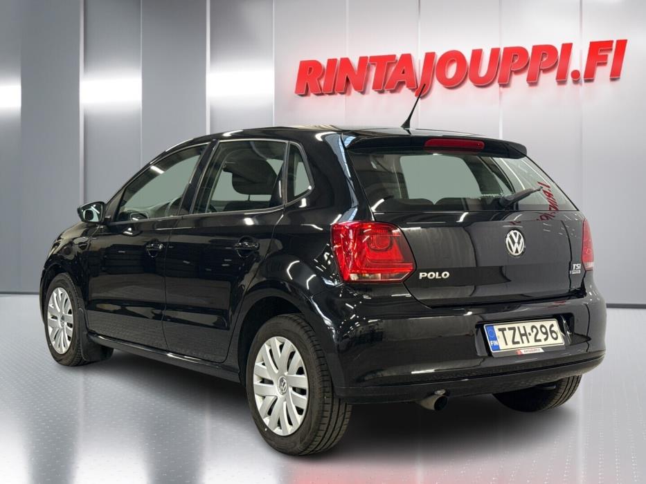 VOLKSWAGEN Polo 2014
