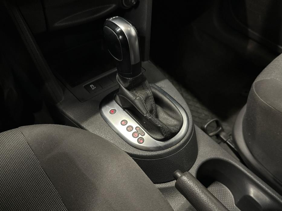 VOLKSWAGEN Caddy 2014