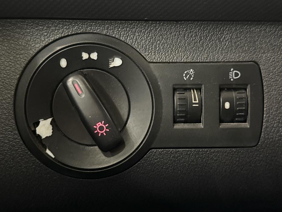 VOLKSWAGEN Caddy 2014