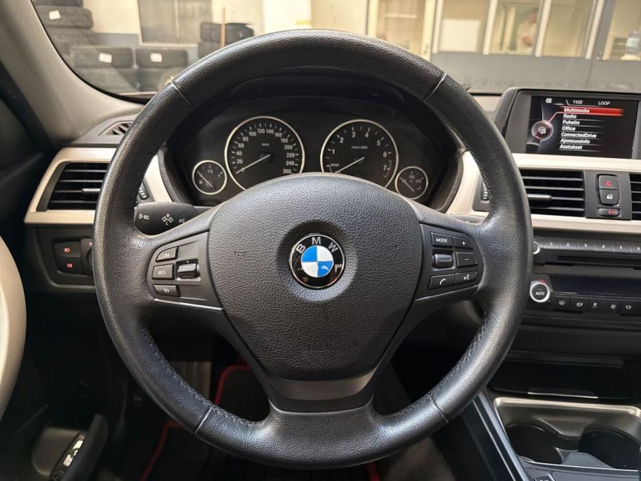 BMW 320 2015