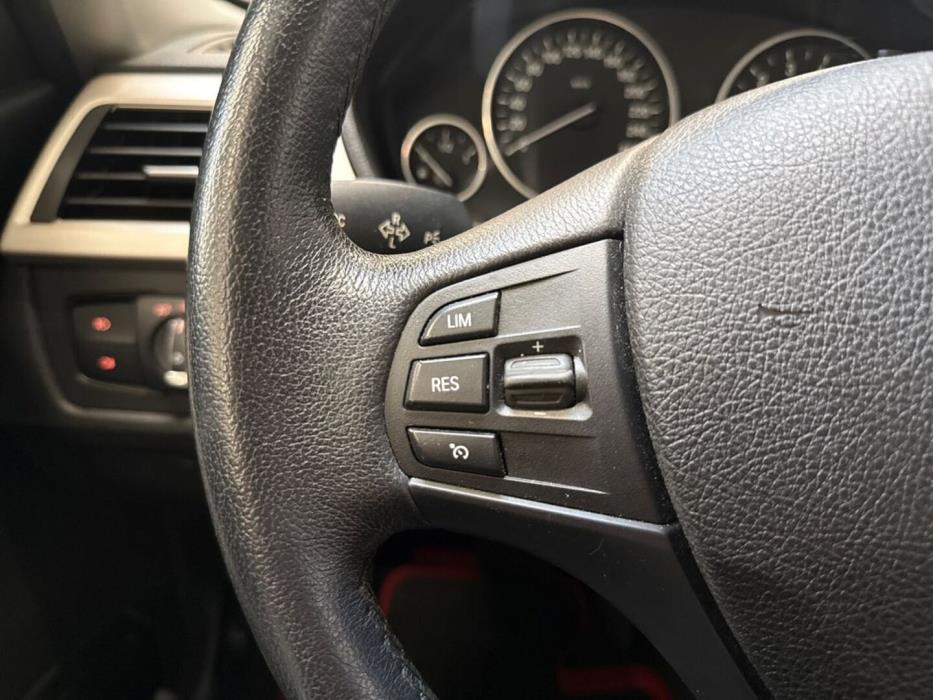 BMW 320 2015
