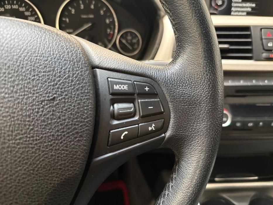 BMW 320 2015