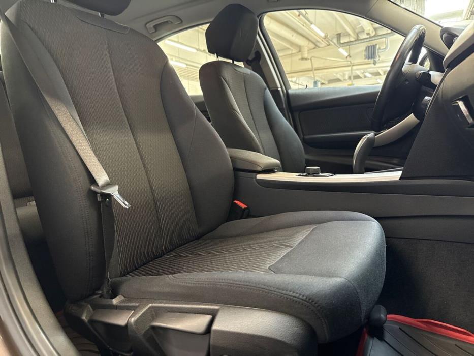 BMW 320 2015