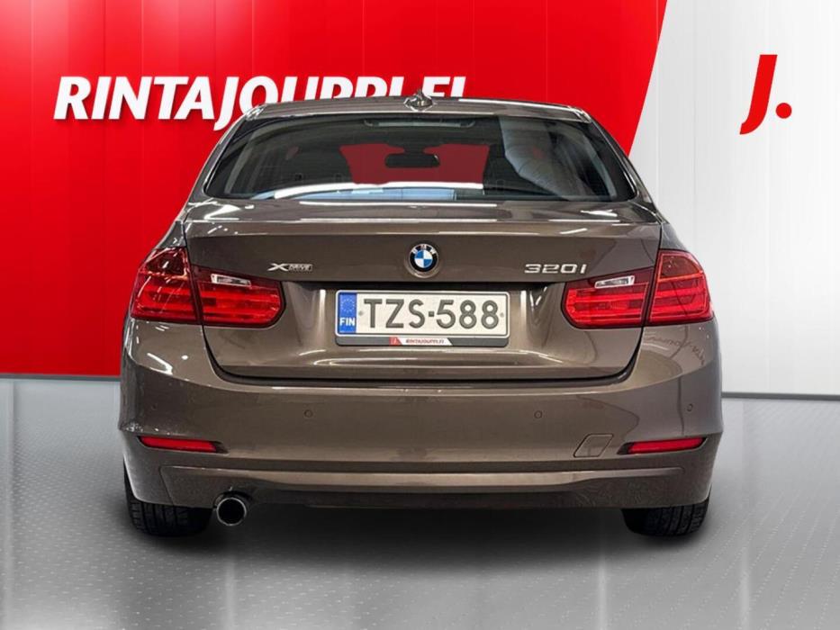 BMW 320 2015