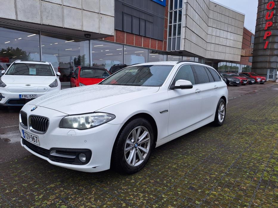 BMW 520 2015