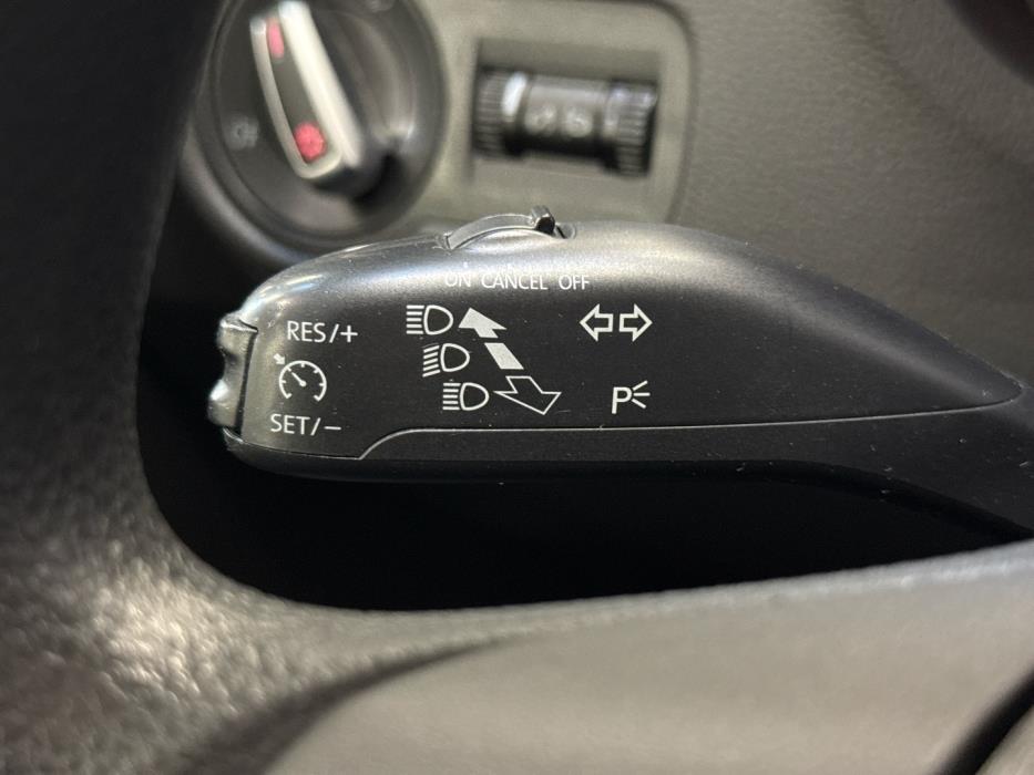 VOLKSWAGEN Polo 2010