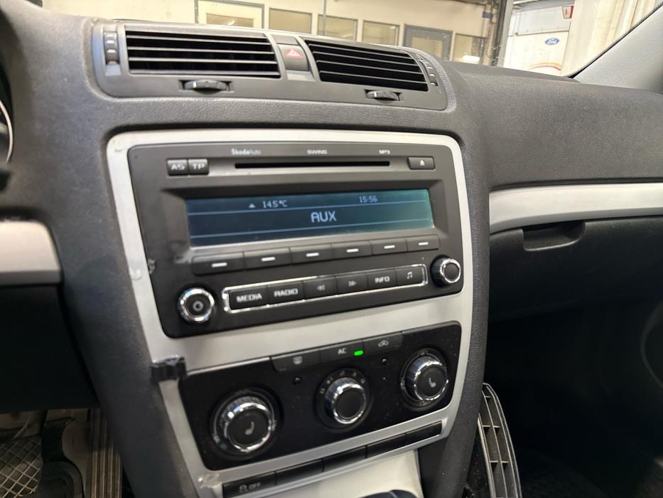 SKODA Octavia 2011