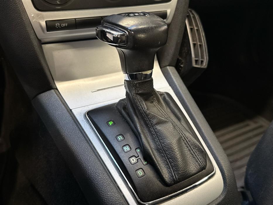 SKODA Octavia 2011