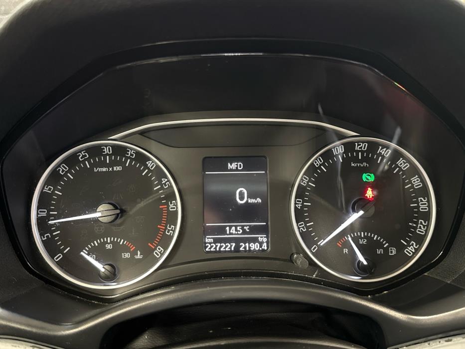 SKODA Octavia 2011