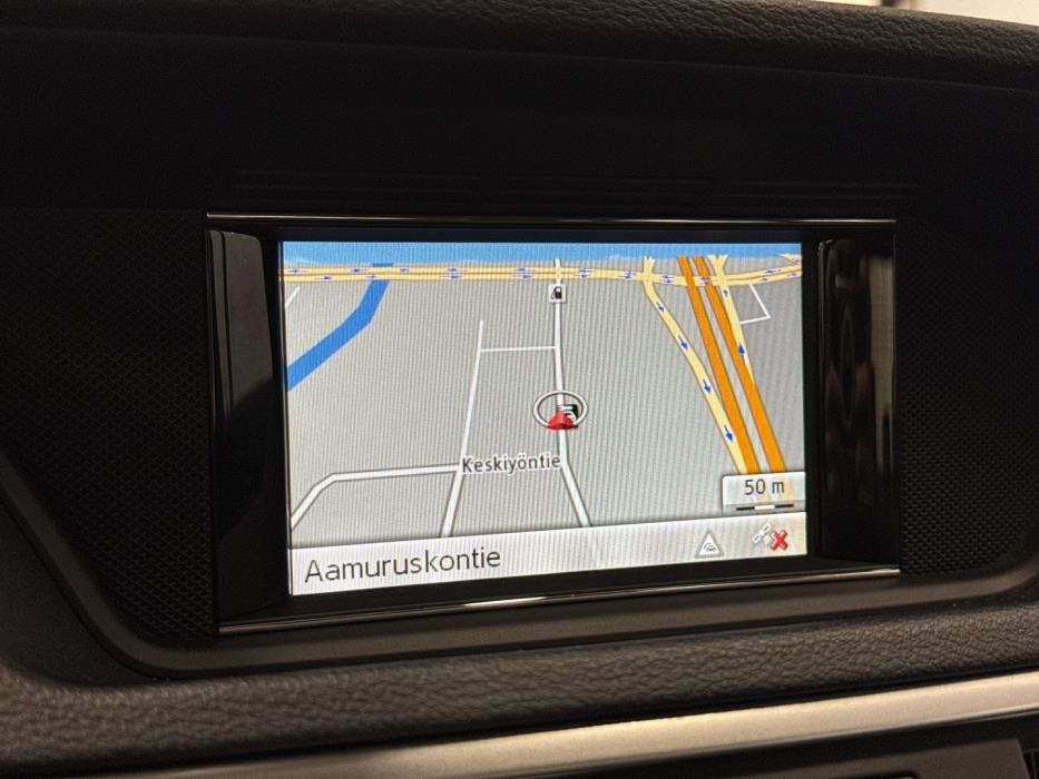 MERCEDES-BENZ E 2013