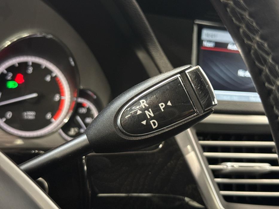 MERCEDES-BENZ E 2013