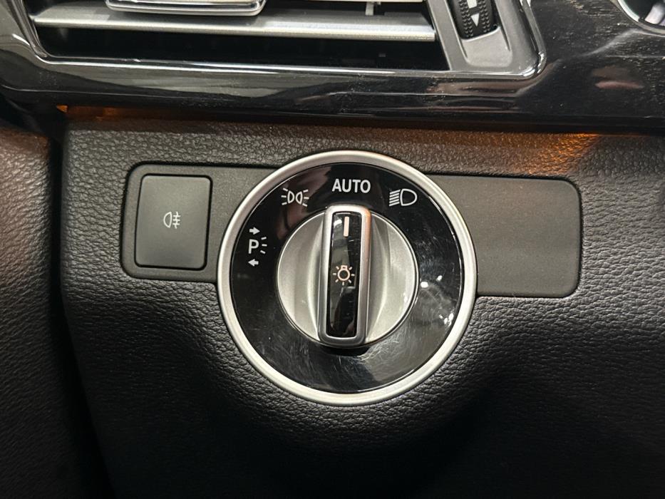 MERCEDES-BENZ E 2013