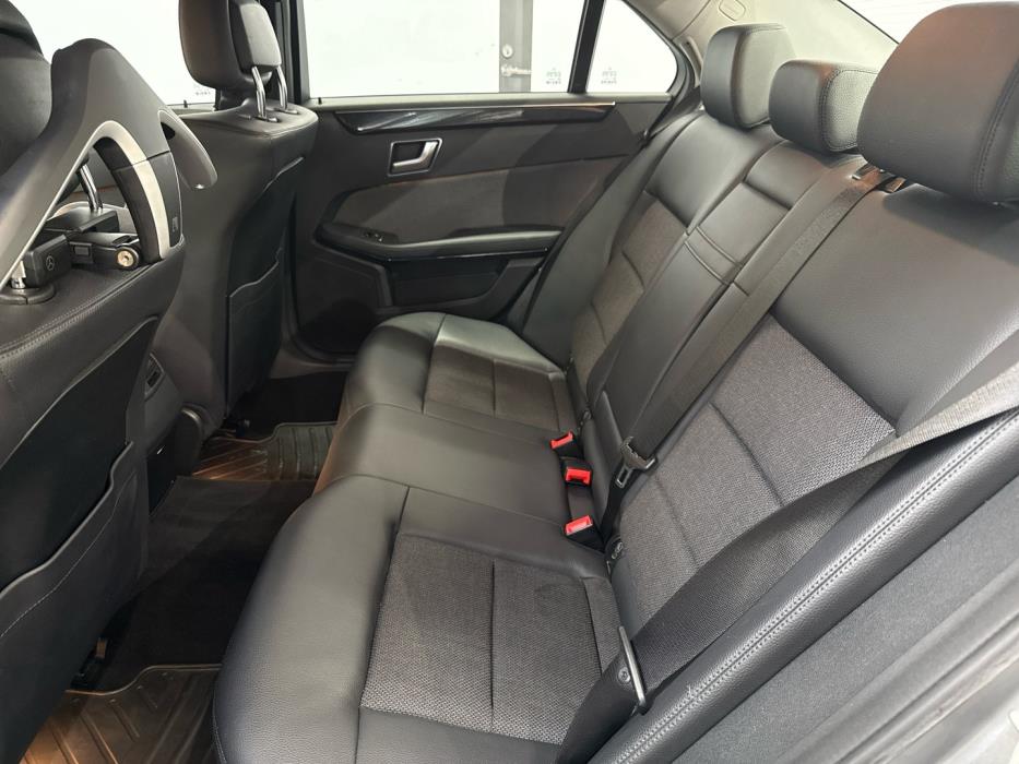 MERCEDES-BENZ E 2013