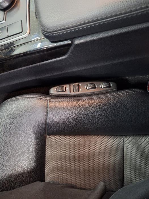 MERCEDES-BENZ E 2013