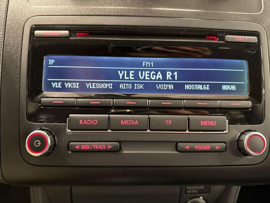 VOLKSWAGEN Caddy 2012