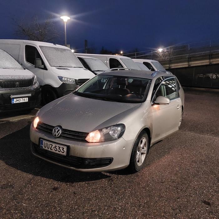 VOLKSWAGEN Golf 2013