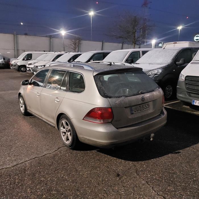 VOLKSWAGEN Golf 2013