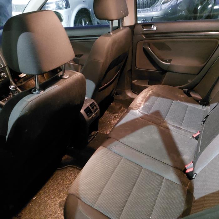 VOLKSWAGEN Golf 2013