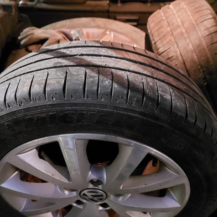 VOLKSWAGEN Golf 2013