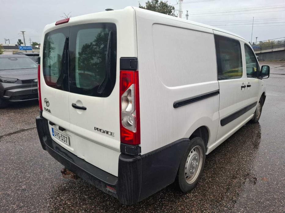 TOYOTA Proace 2013