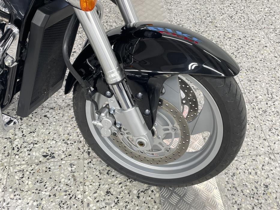 SUZUKI INTRUDER 2009