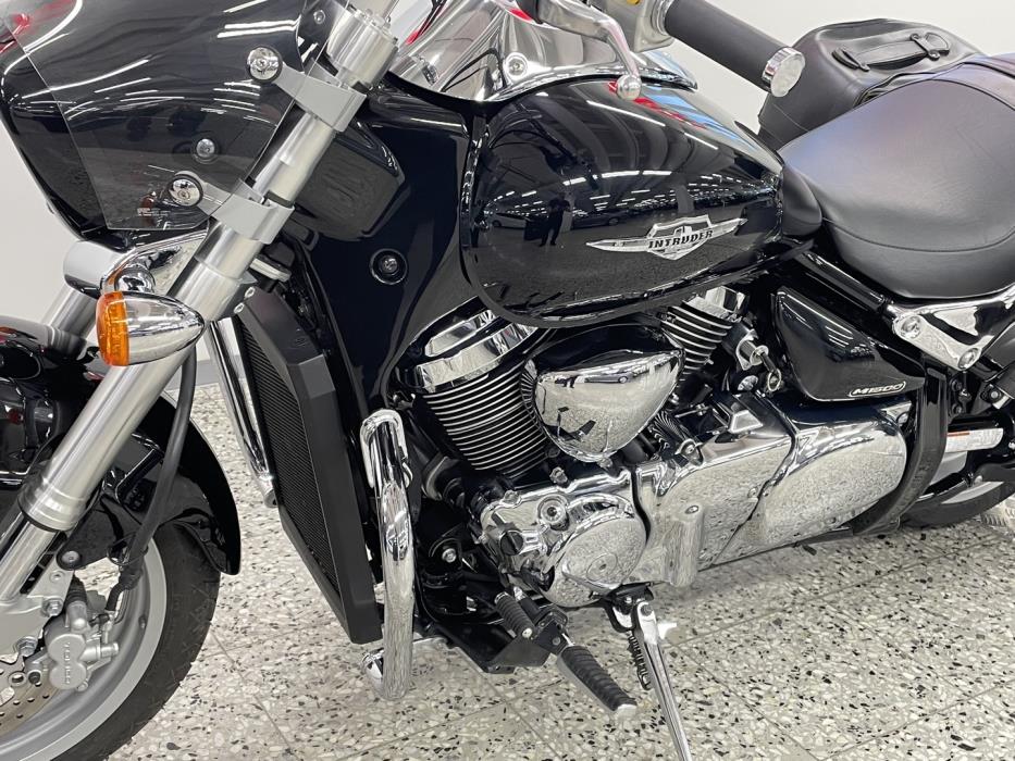 SUZUKI INTRUDER 2009