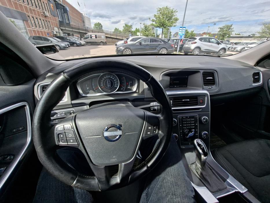 VOLVO V60 2014