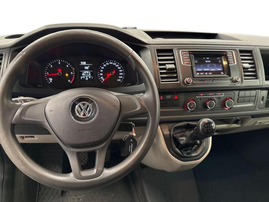 VOLKSWAGEN Transporter 2017