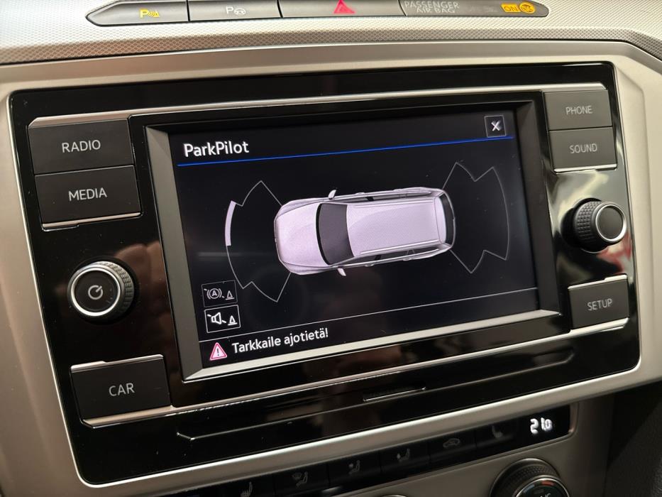 VOLKSWAGEN Passat 2018