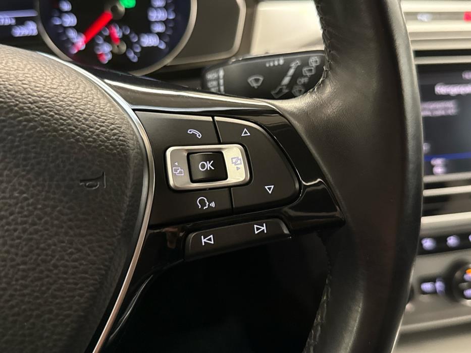 VOLKSWAGEN Passat 2018