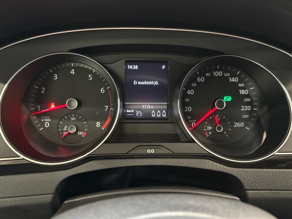 VOLKSWAGEN Passat 2018