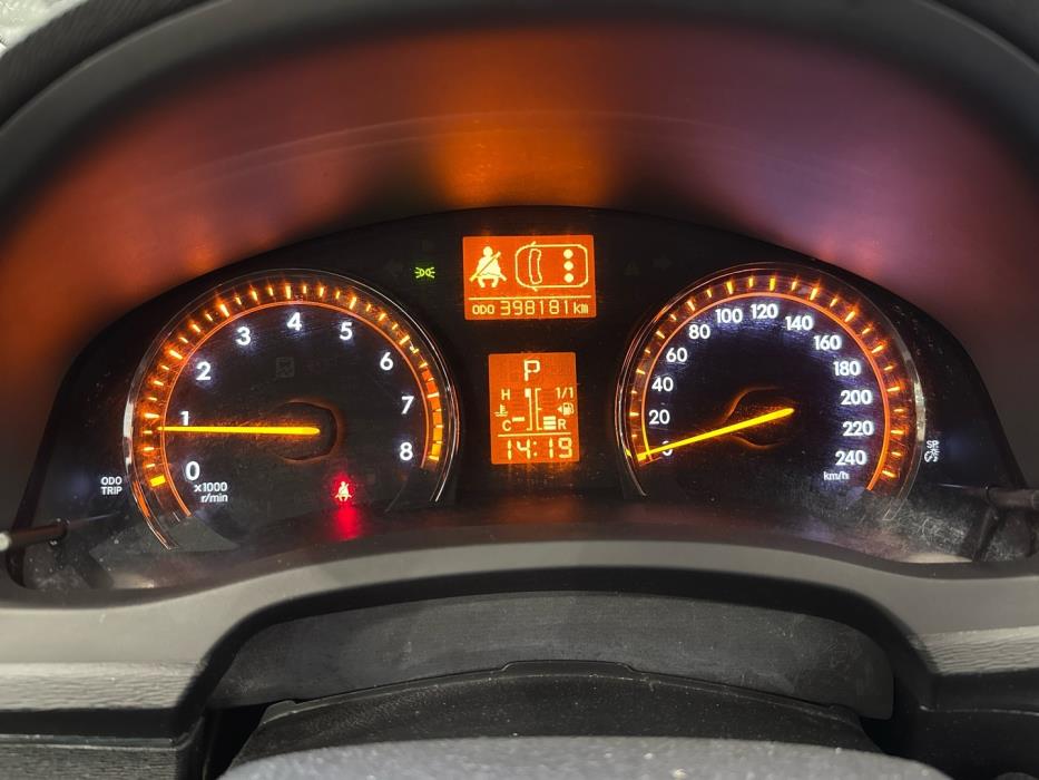 TOYOTA Avensis 2011