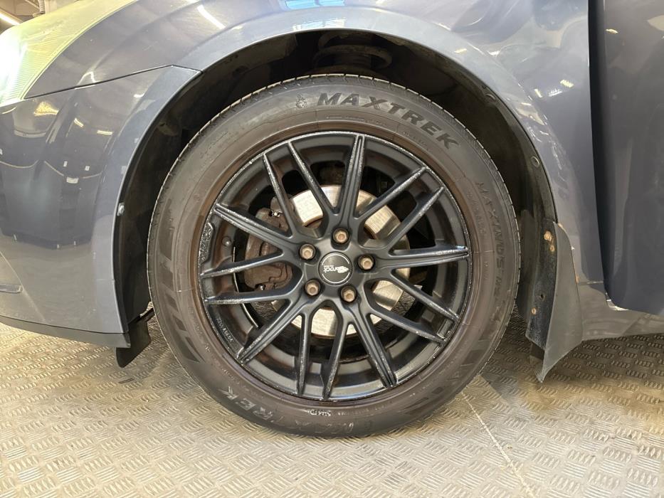 TOYOTA Avensis 2011